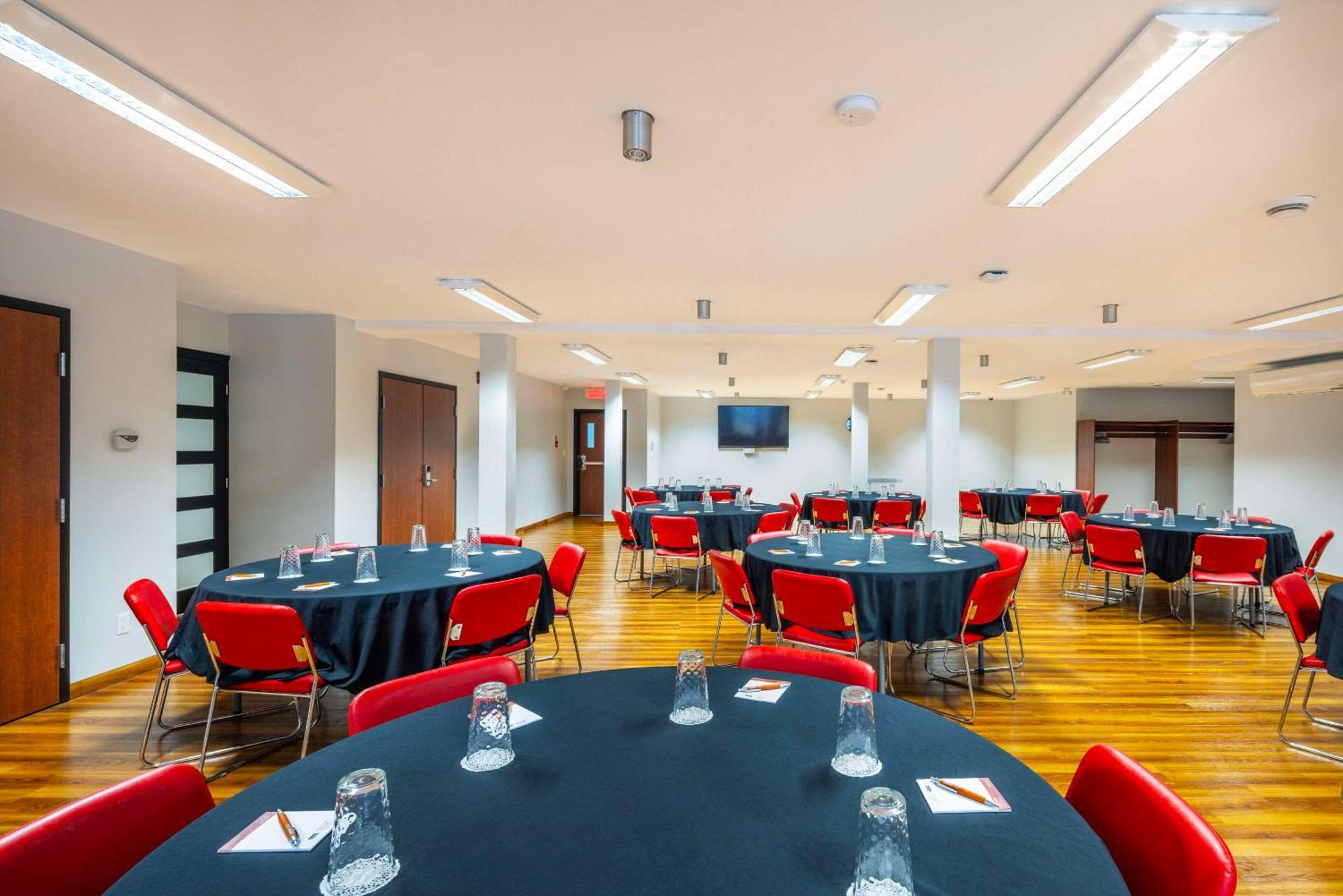 Les Suites De Laviolette Ascend Hotel Collection Trois-Rivières المظهر الخارجي الصورة